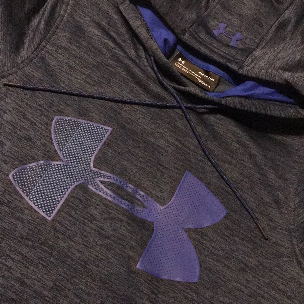 Men’s Small Under Armour Sweatshirt
